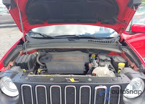 2017 Jeep Renegade Latitude 4X4 из США, поврежденный, VIN ZACCJBBB5HPF98077